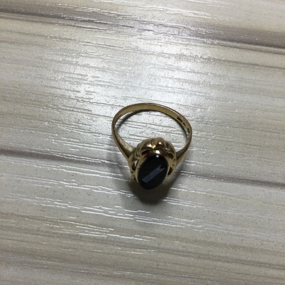 Ring - Picture 2 of 4